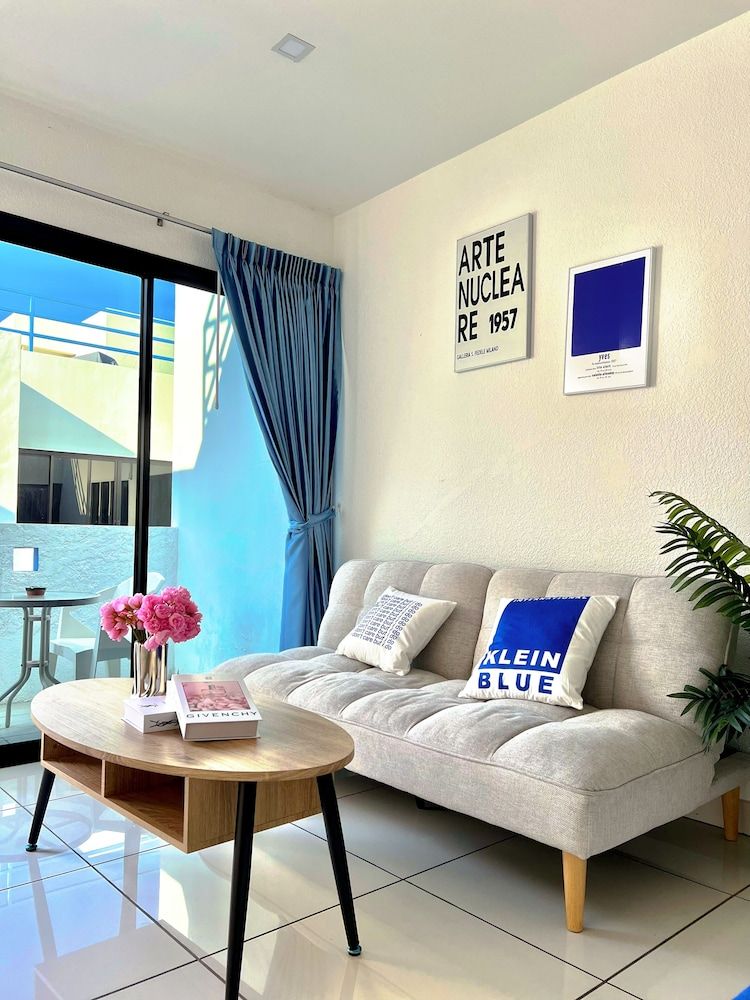 Mona Lisa pool villa Romantic Villa, Smoking, Courtyard Area 6