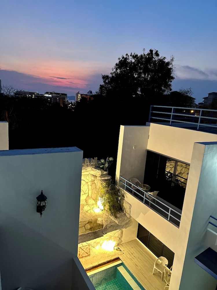 undefined Mona Lisa pool villa 4