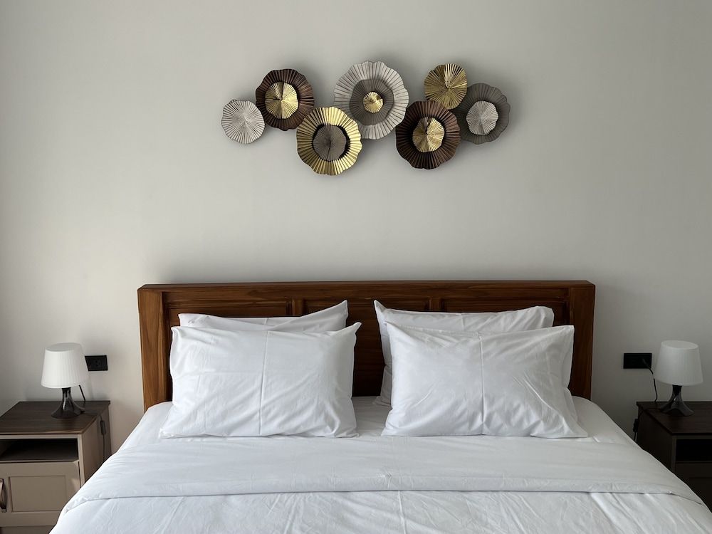 undefined One Lodge 6