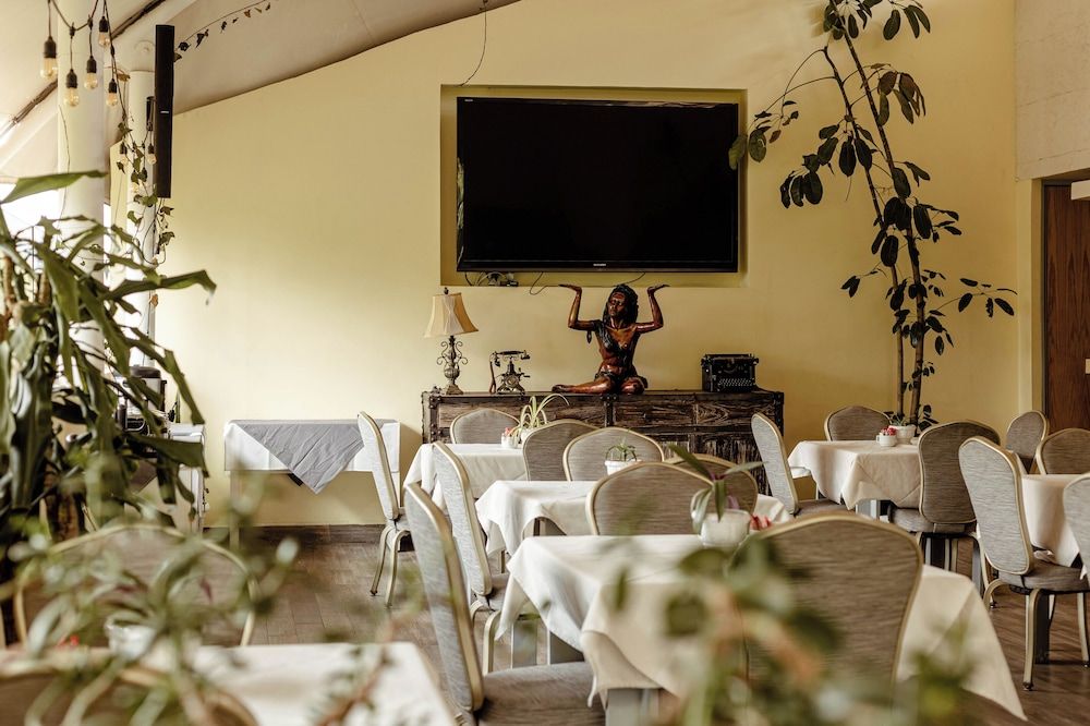 undefined Maria Condesa 9