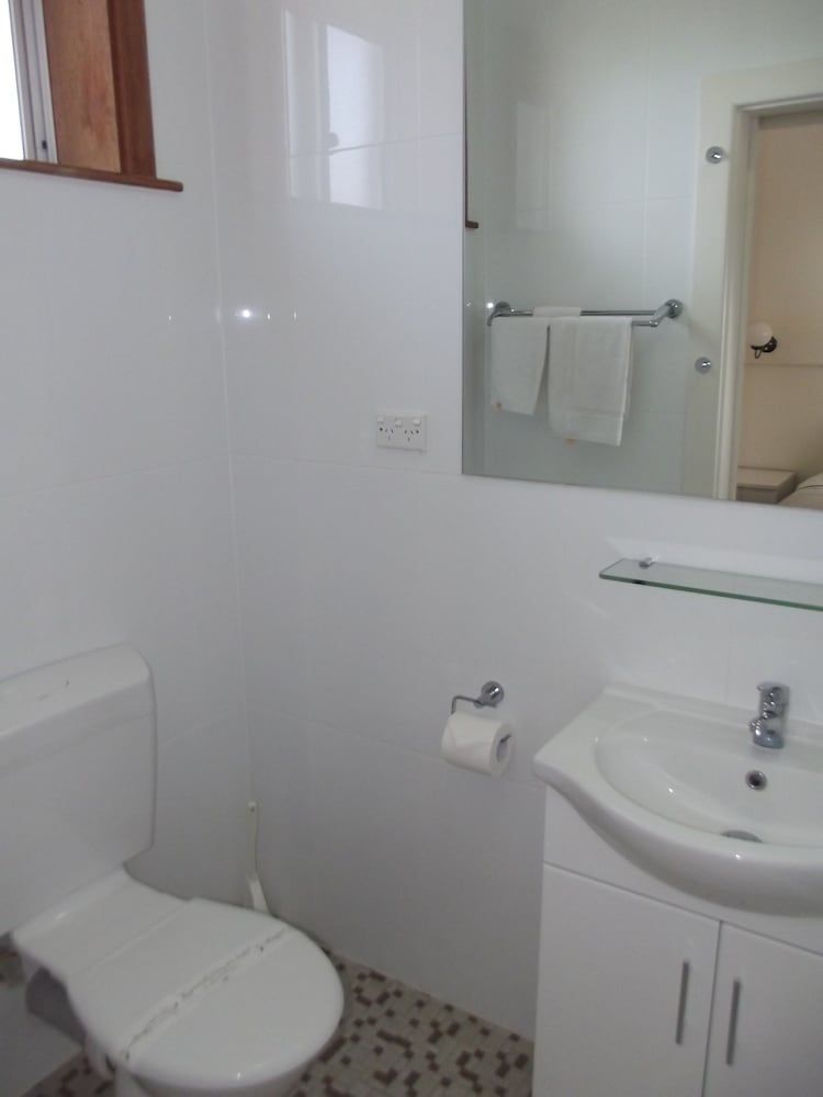 Guichen Bay Motel Twin Room 2