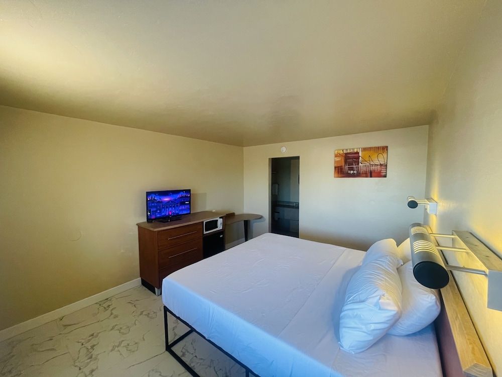 Happy Smart Inn I-10 Eloy and Casa Grande Standard Double Room, 1 King Bed