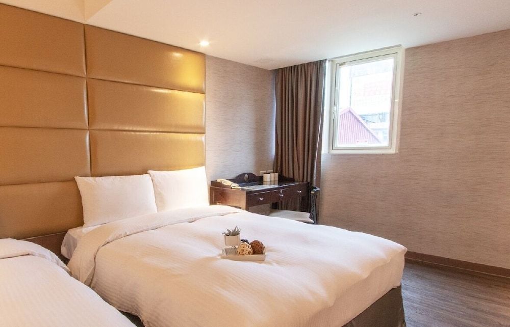 undefined Muzik Hotel - Ximen Station Branch