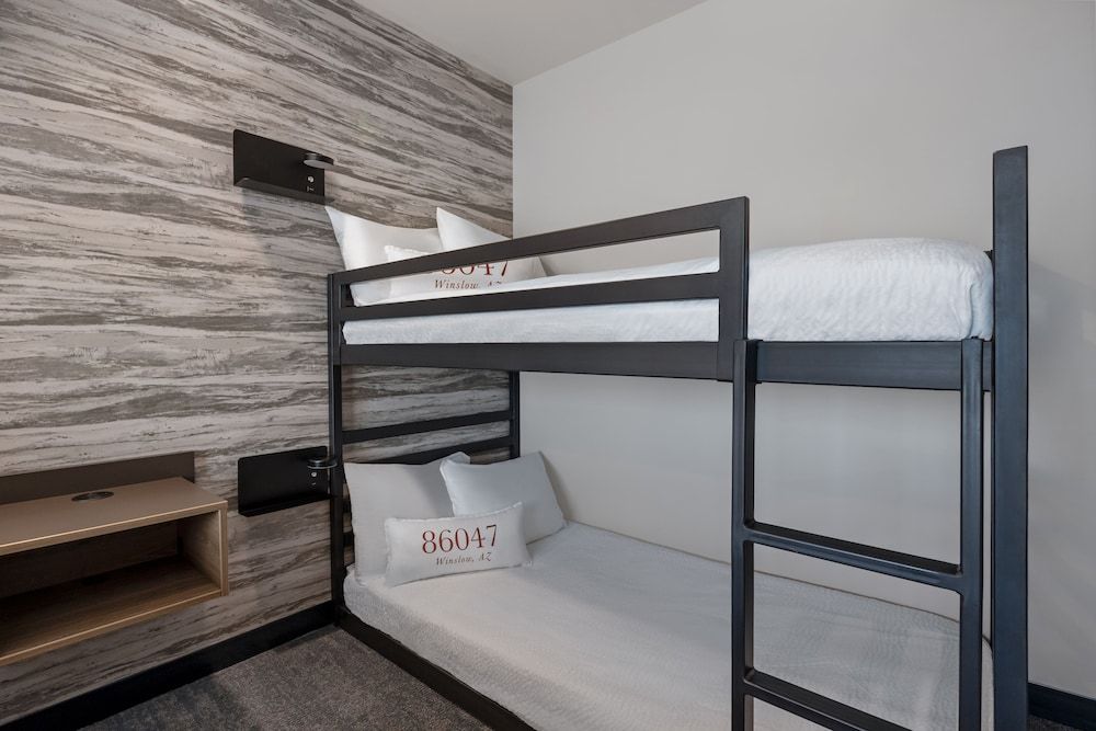 The Winslow – Winslow, AZ 1 King Bed & 2 Twin Bunk Beds, Room