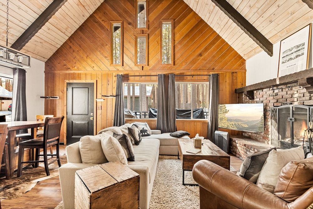 Cabin, Multiple Beds, Patio, Mountain View (Backway Hideaway)