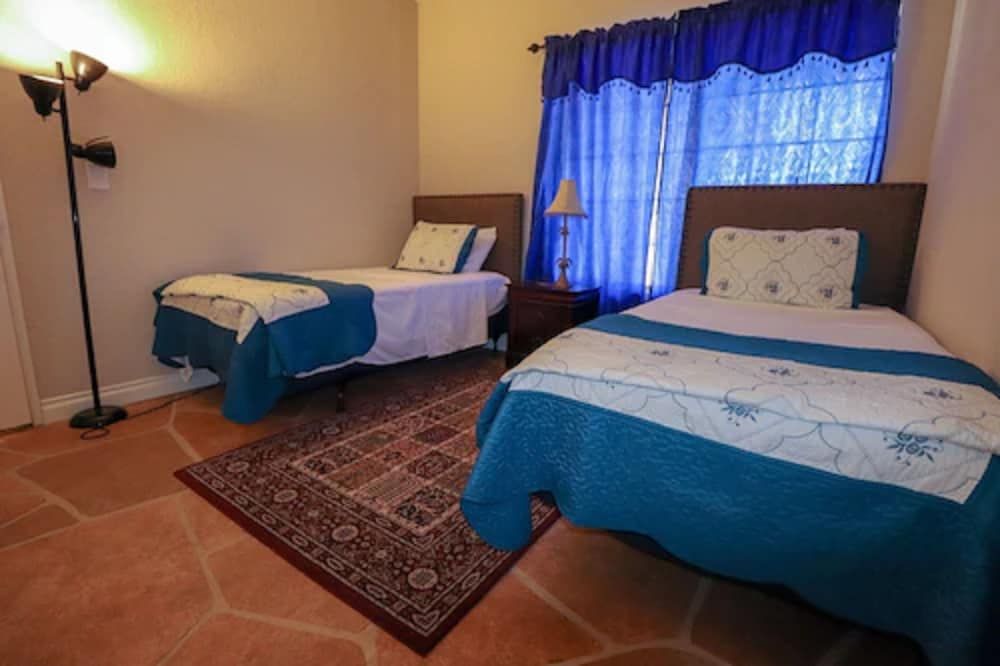 House, Multiple Beds, Accessible