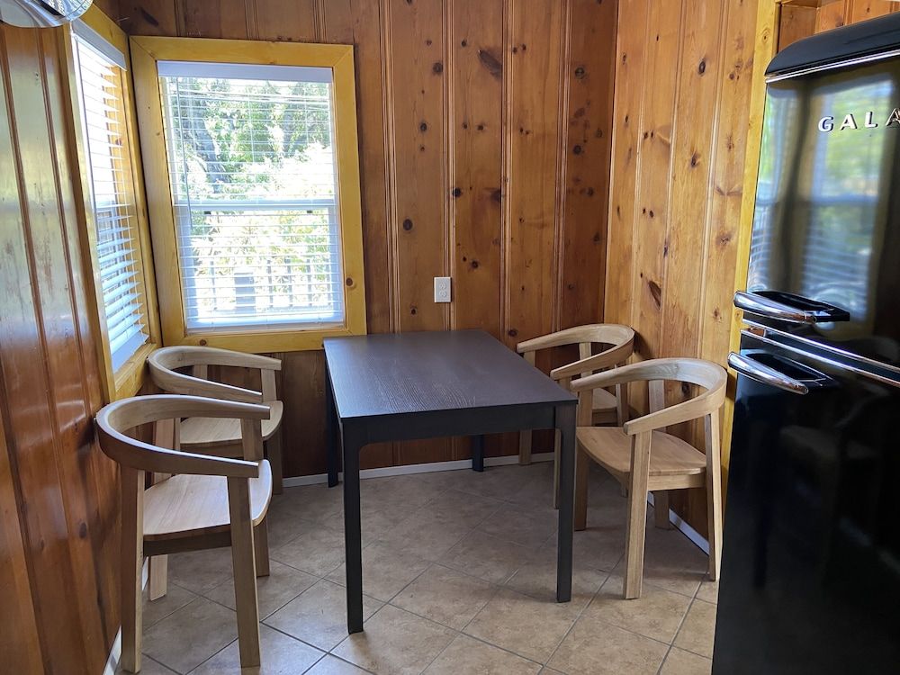 Clearlake Cabins