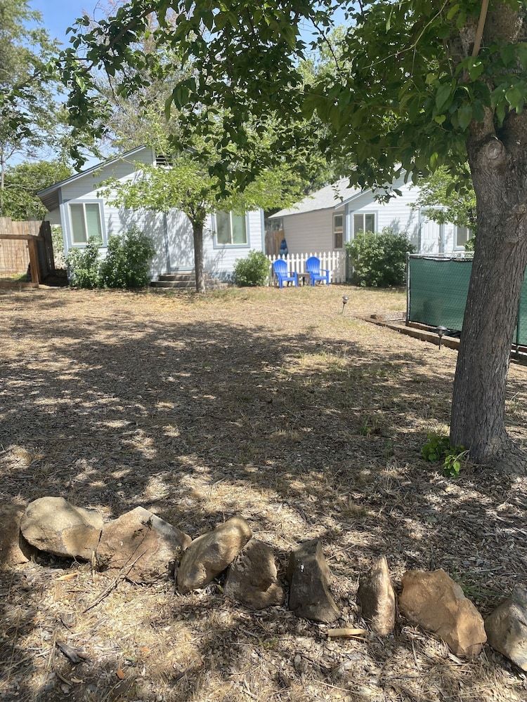Clearlake Cabins