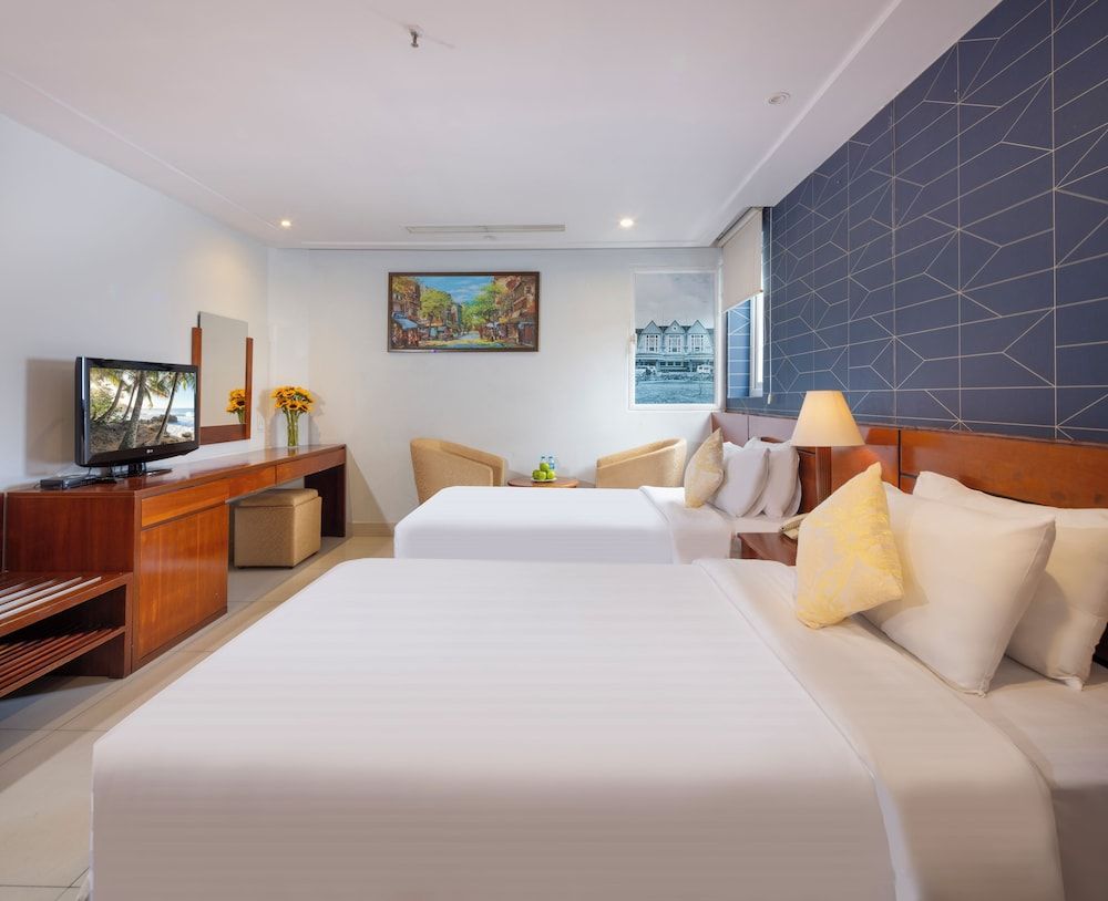 undefined White Lotus Hotel Saigon 2