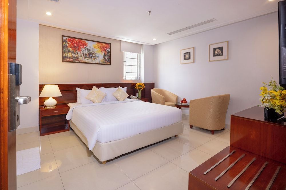 undefined White Lotus Hotel Saigon 3