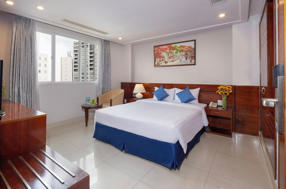 undefined White Lotus Hotel Saigon 4