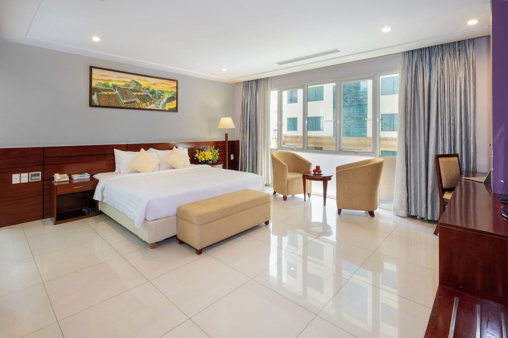 undefined White Lotus Hotel Saigon 2