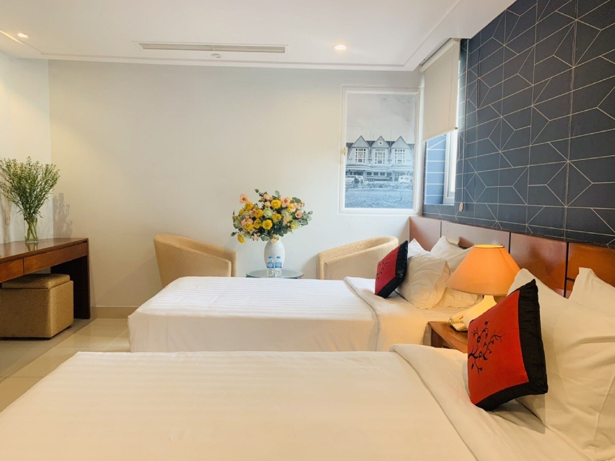 undefined White Lotus Hotel Saigon 5