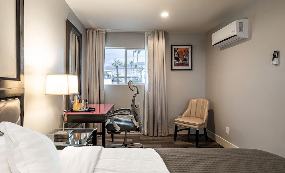 Onsen Hotel & Spa Room, 2 Queen Beds 5