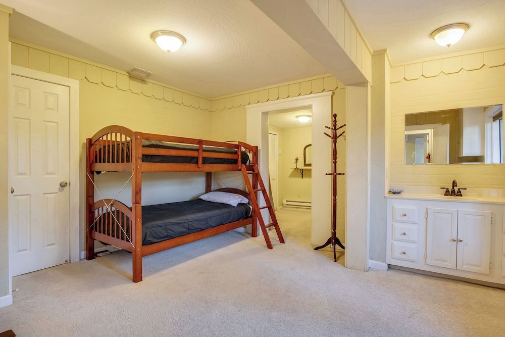 House, Multiple Beds, Hot Tub, Mountain View (Mountainside Overlook)