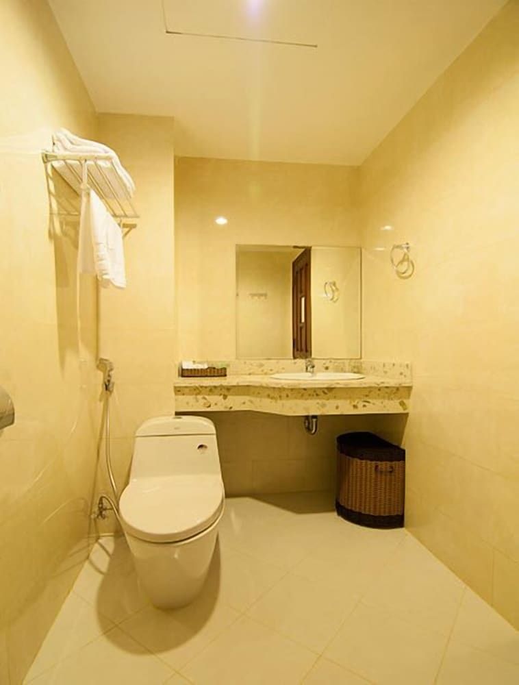 Valentine Hotel Superior Double Room 5