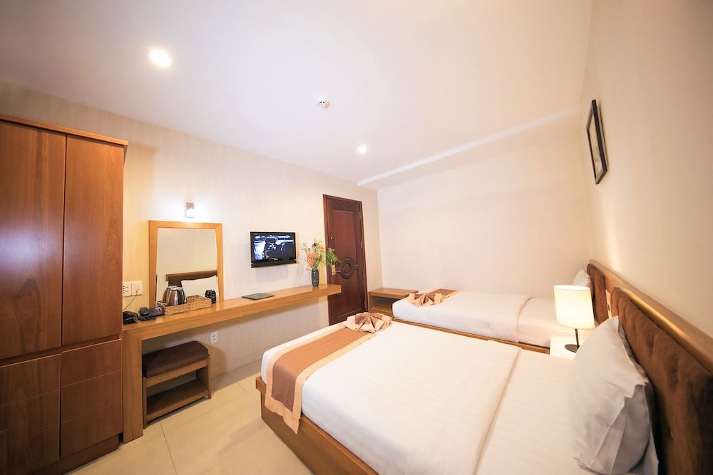 Valentine Hotel Superior Twin Room