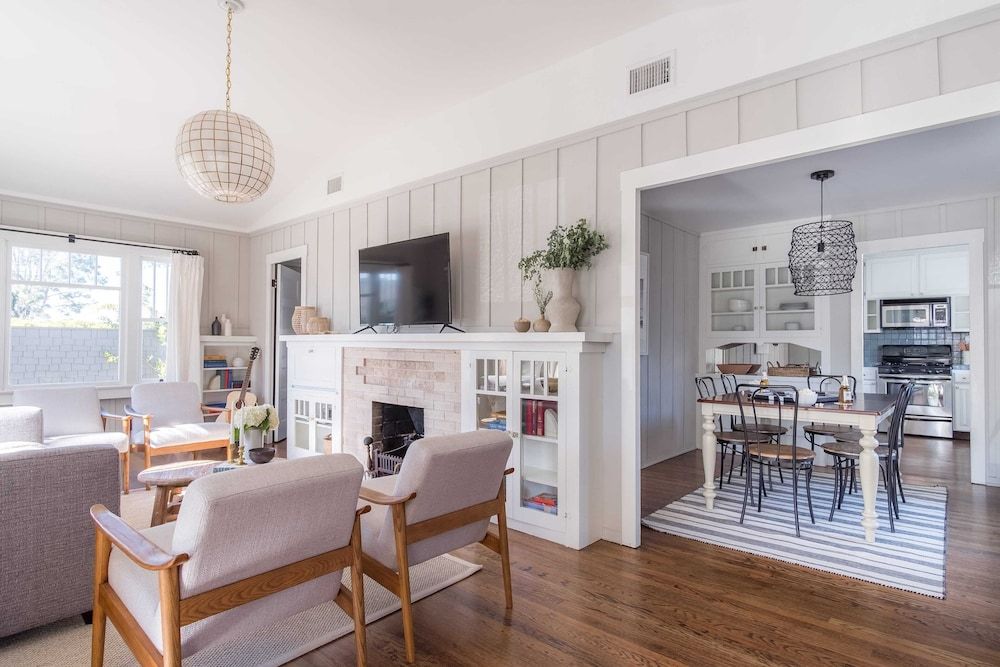 undefined Topaz By Avantstay Adorable Cottage Walking Distance to Beach w/ Large Patio 2