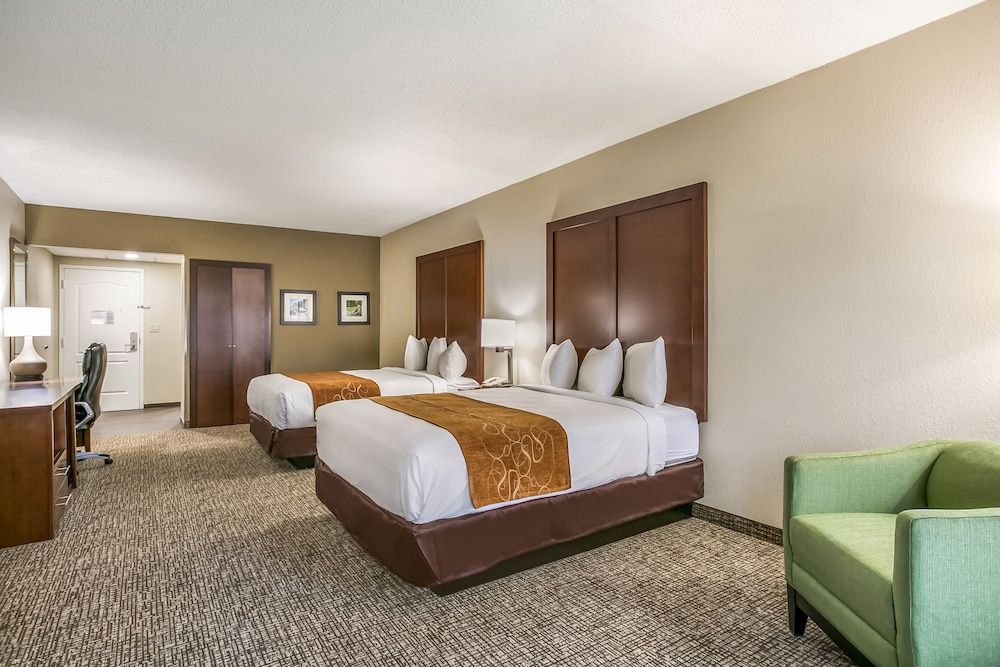 Aspire Gettysburg Hotel Deluxe Double Room 3