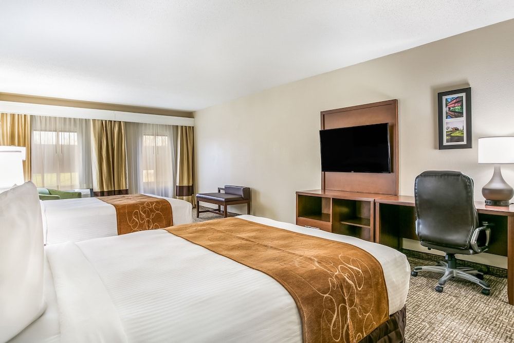 Aspire Gettysburg Hotel Deluxe Double Room 2