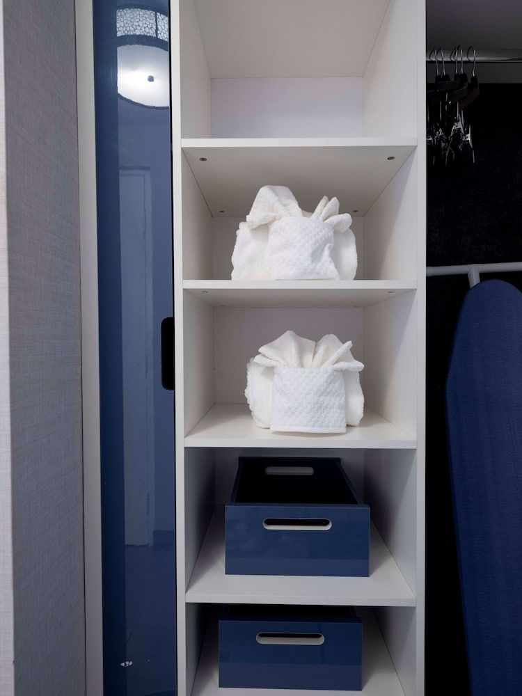 DoubleTree by Hilton Livermore, CA Room, 2 Queen Beds 7