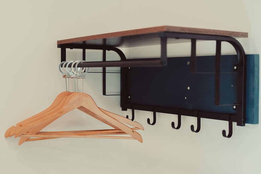 Blufftop Inn & Suites - Wharf/Restaurant District Comfort Two Queen Room - No Pets, Non-Smoking 4