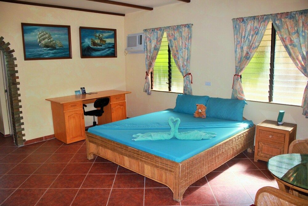 Deluxe Twin Room, Non Smoking, Poolside