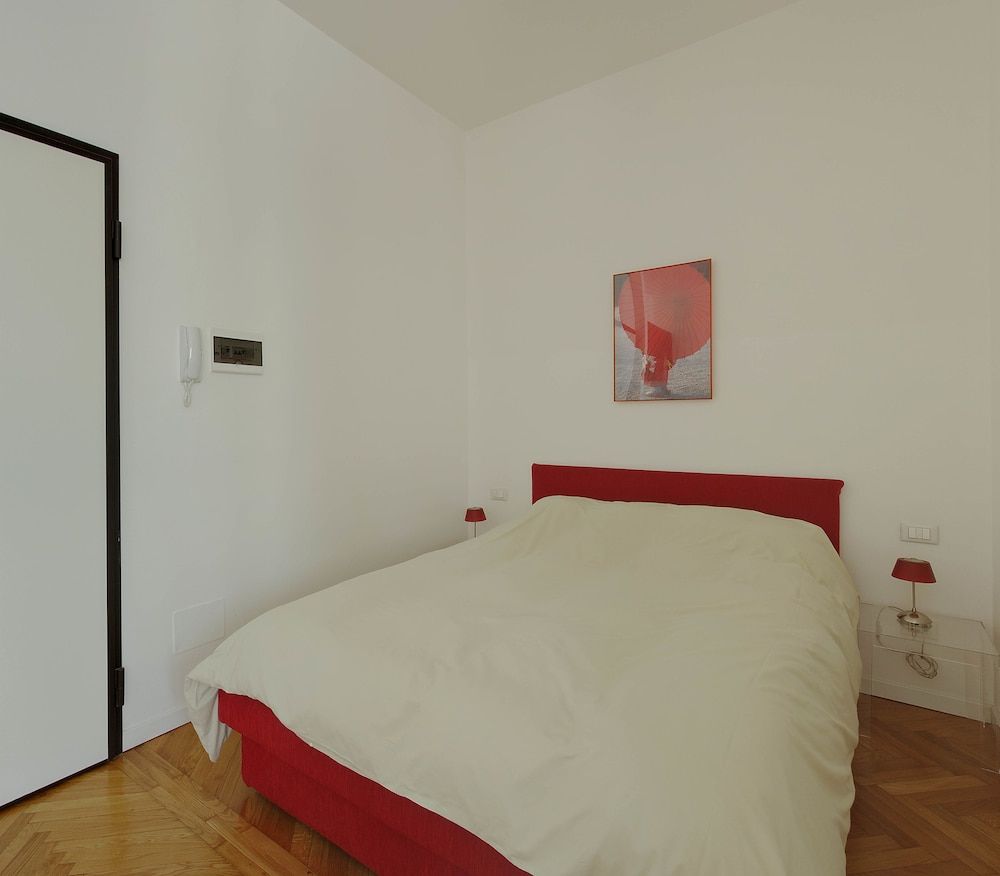 undefined Milan Apartment Rental 5