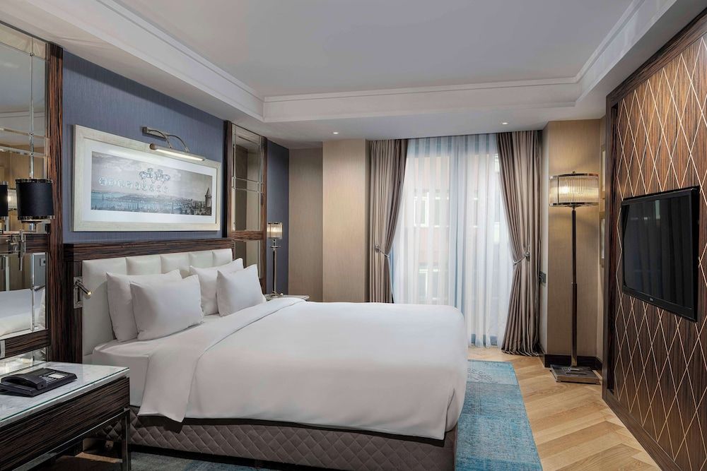Radisson Blu Hotel Istanbul Pera Standard Room 2