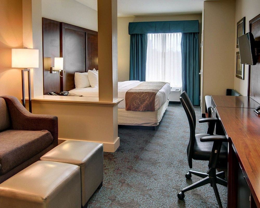 Suite, 1 King Bed, Non Smoking