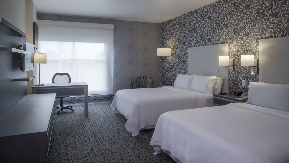 Standard Room, 2 Queen Beds, Garden View