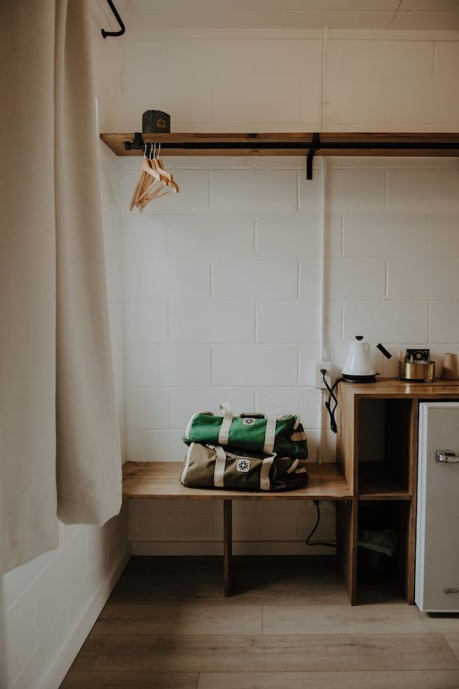 Triangle Motel Deluxe Room 14