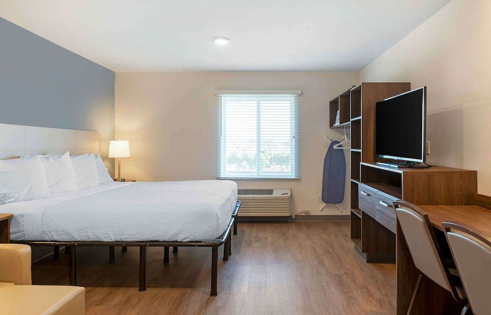 Extended Stay America Suites - Redlands Deluxe Studio, 1 King Bed with Sofa bed, Non Smoking, Refrigerator & Microwave