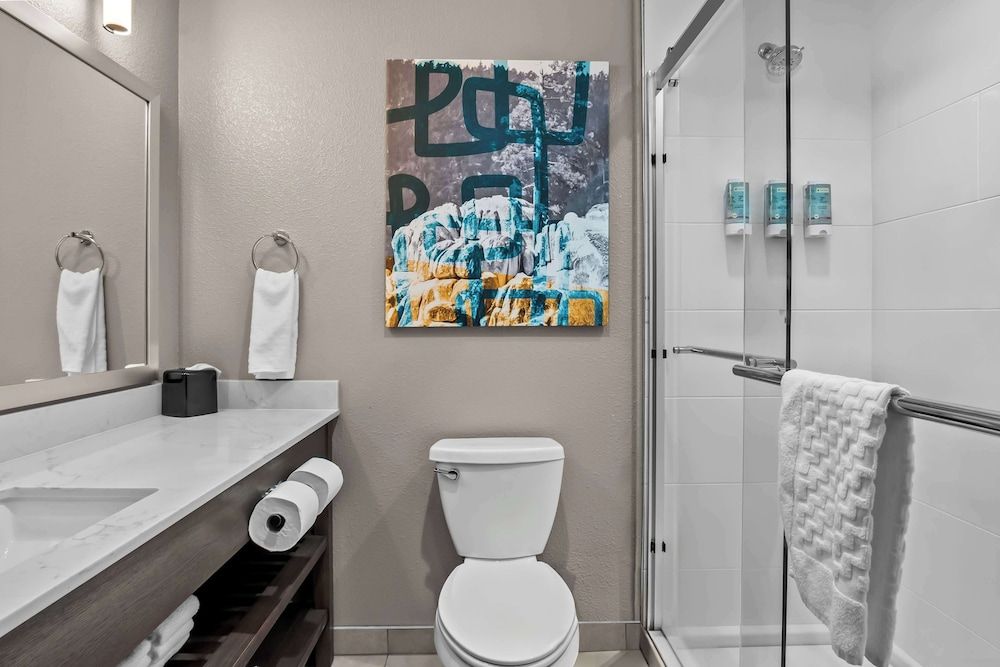 Best Western San Bernardino Hotel Standard Room, 1 King Bed, Non Smoking 4