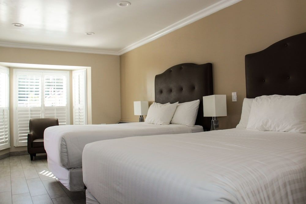 El Royale Hotel Near Universal Studios Deluxe Queen Room 2