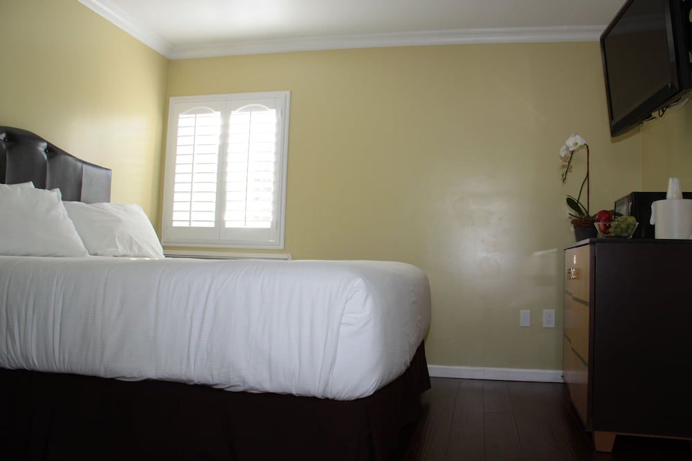 El Royale Hotel Near Universal Studios Classic Room 3