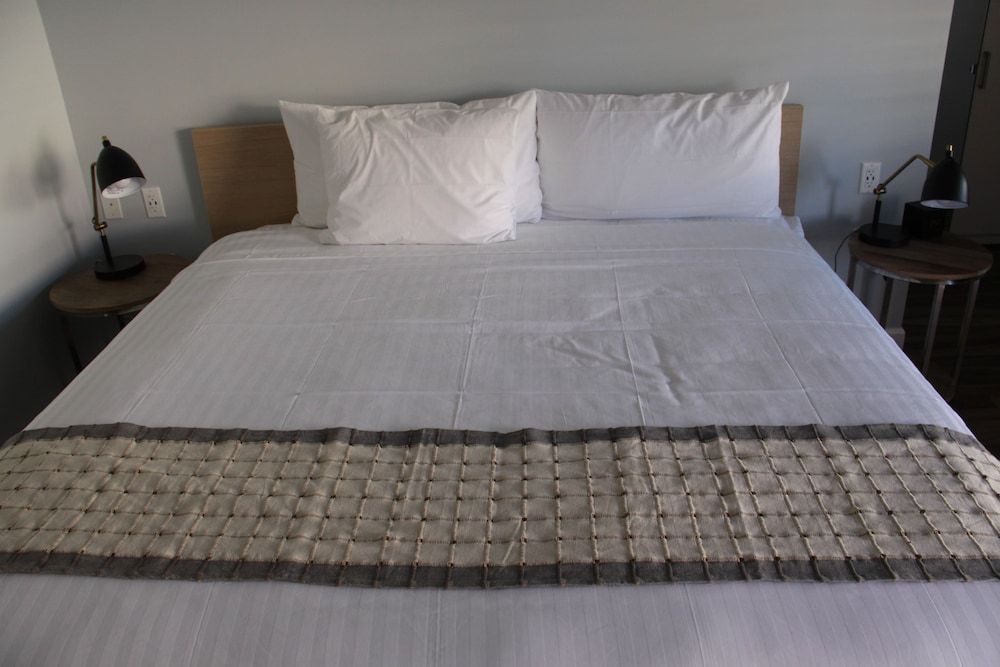 El Royale Hotel Near Universal Studios Classic Room 2