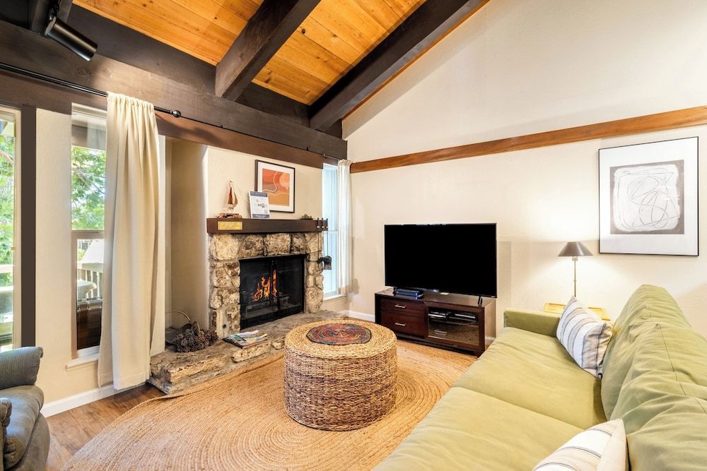 Apartment (2 Bedrooms)