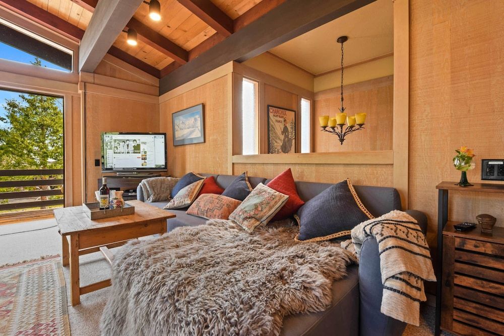 House, Multiple Beds, Hot Tub