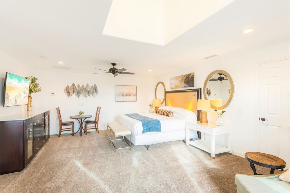 Standard Room, 1 King Bed, Garden View