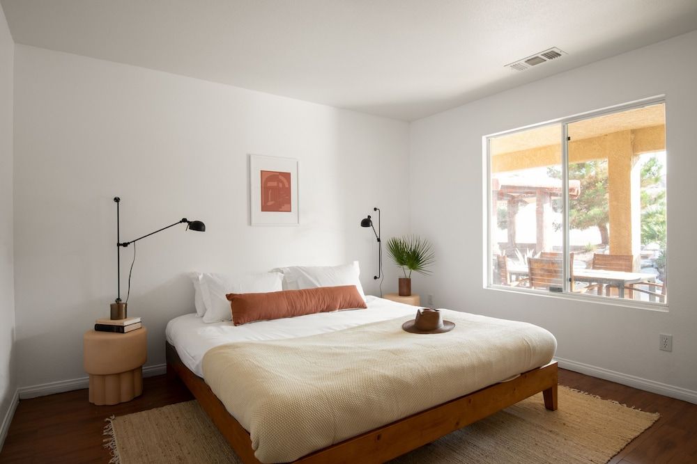 House (4 Bedrooms)