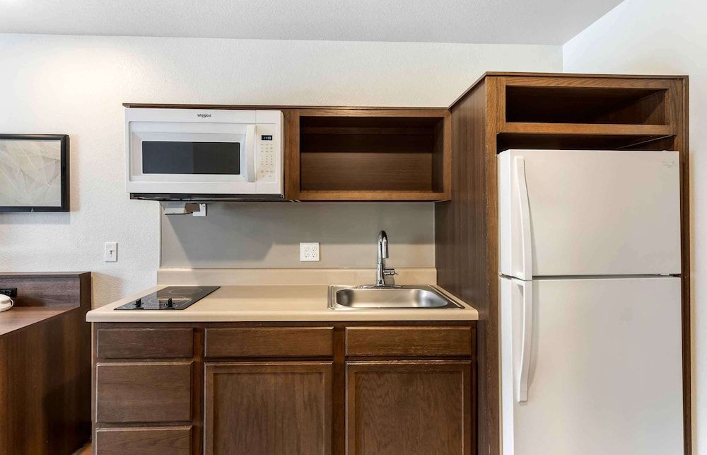 Extended Stay America Suites - Denver - Centennial Standard Studio, Non Smoking, Refrigerator & Microwave 5