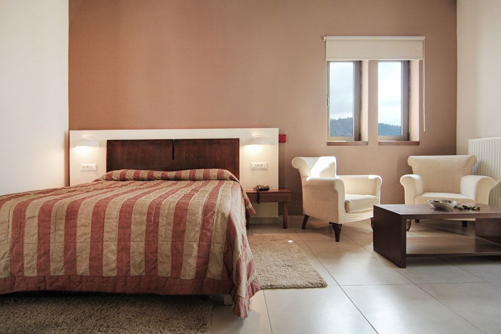 Delina Mountain Resort Junior Suite, Mountain View 5