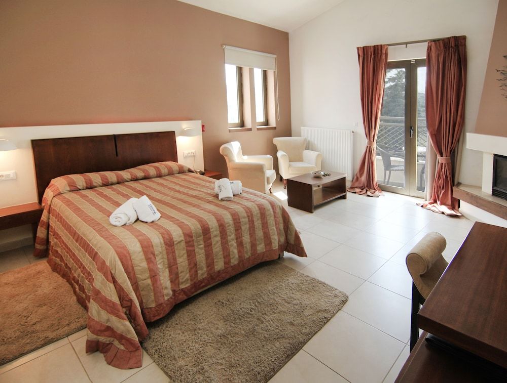 Delina Mountain Resort Junior Suite, Mountain View 4