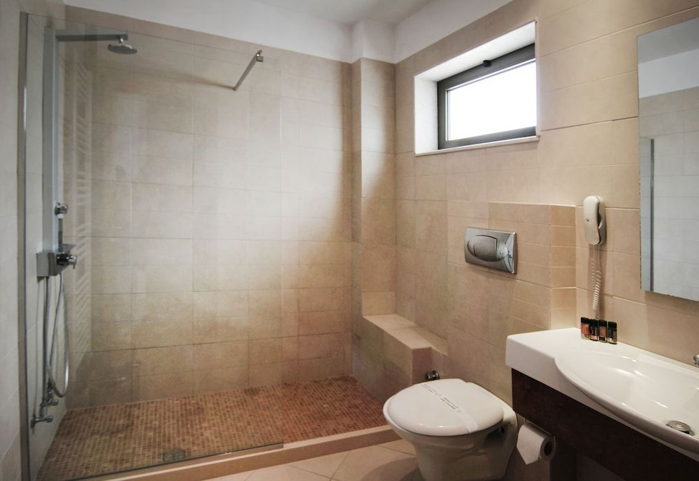 Delina Mountain Resort Junior Suite, Mountain View 7