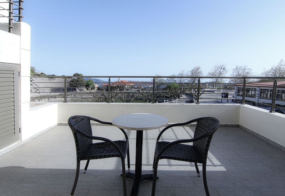 Delina Mountain Resort Executive Suite, Mountain View 10