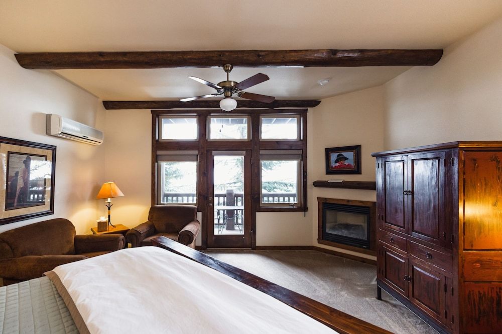 Taharaa Mountain Lodge Stetson 2