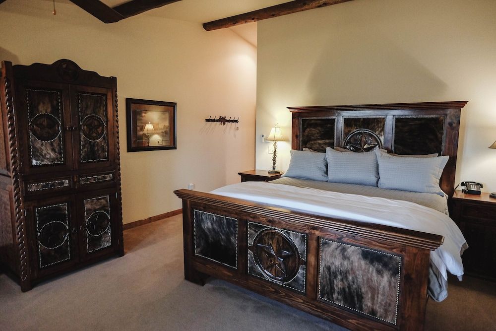 undefined Taharaa Mountain Lodge 5