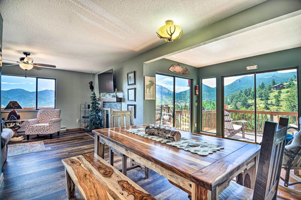 Idyllic Cabin w/ Grill & Panoramic Mtn Views!