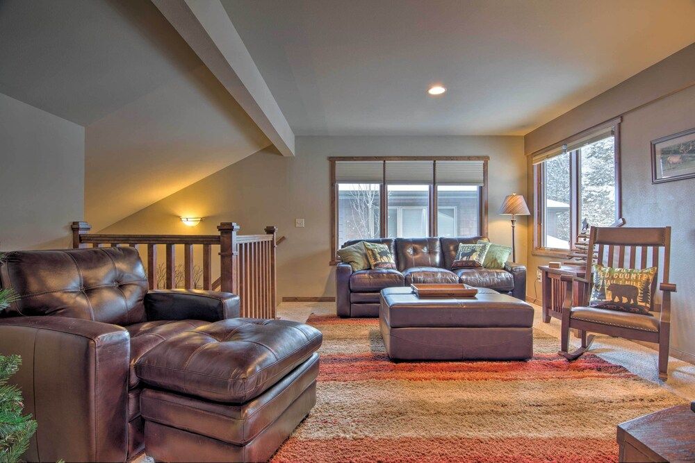 undefined Spacious Estes Park Home on Big Thompson River! 4